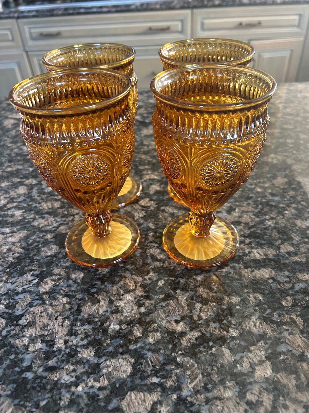 ASHLAND INTO THE WEST WINE GLASSES 11 OZ SET OF 4 NWT